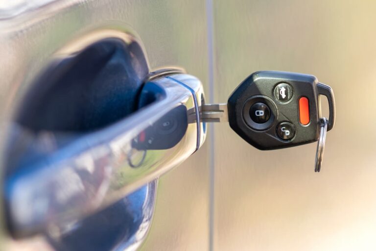 automotive locksmith